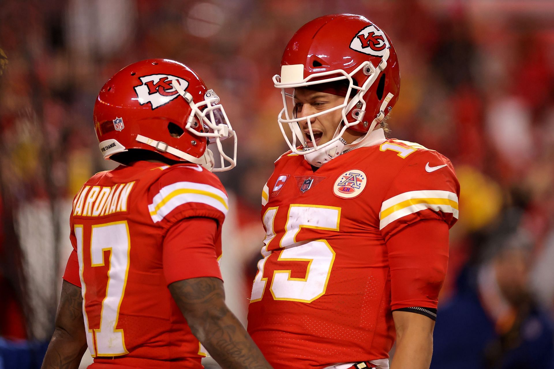 Mecole Hardman and Patrick Mahomes: AFC Divisional Playoffs - Buffalo Bills vs Kansas City Chiefs